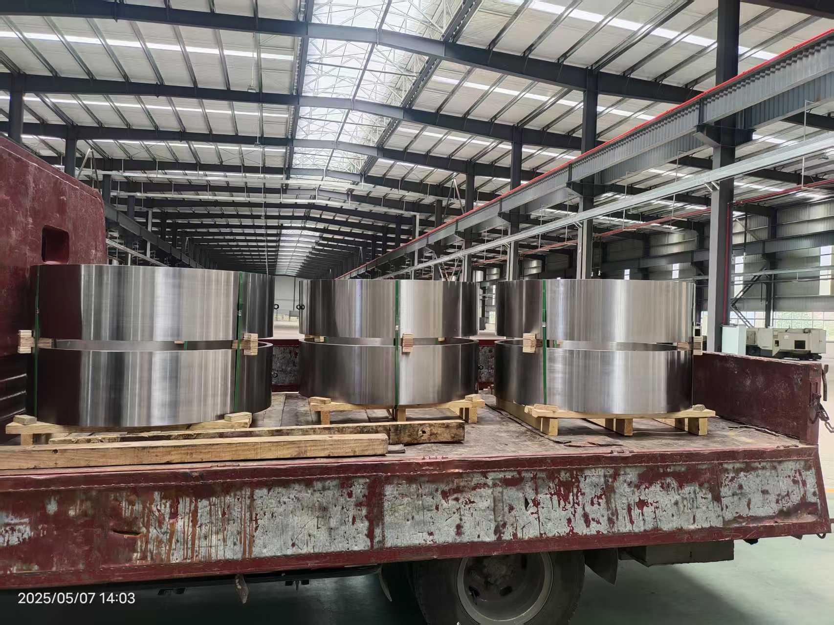 Milyen mechanikai berendezésekhez alkalmasak az üreges első tengelyes kovácsolások?